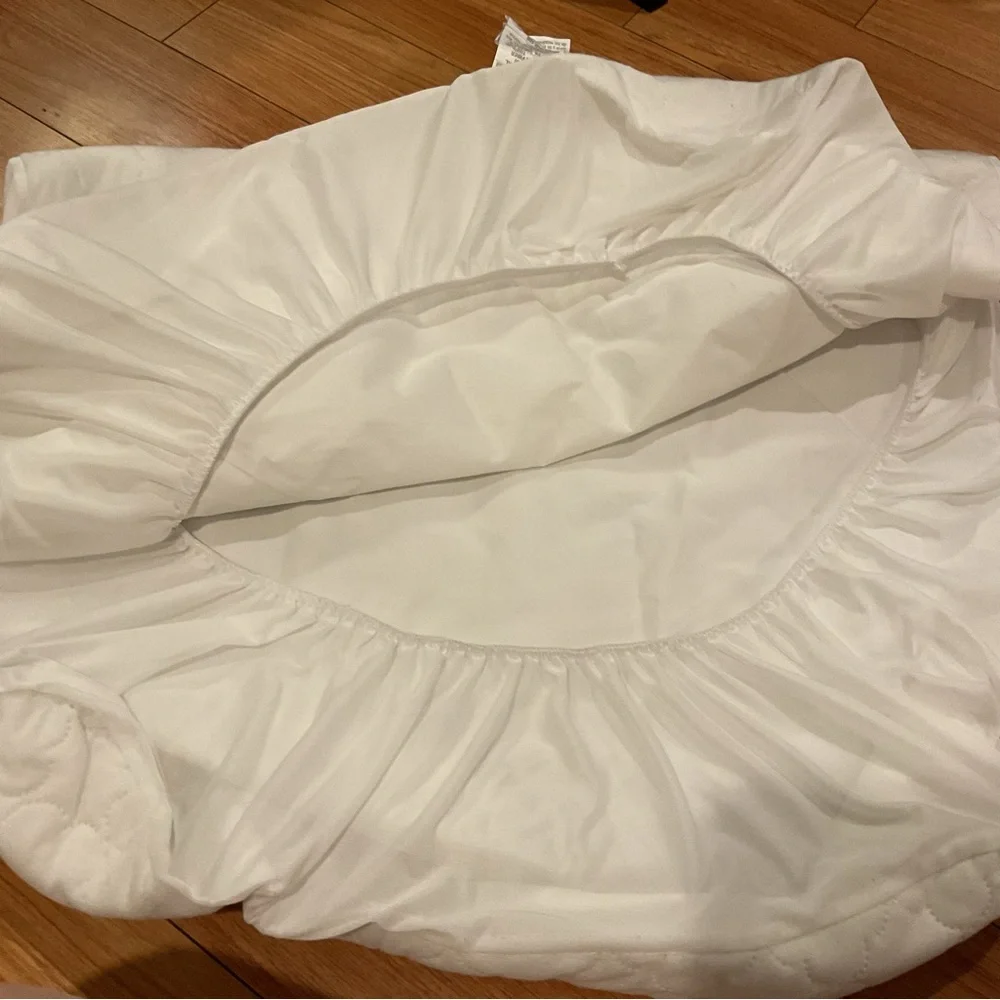 Sealy Waterproof Fitted Toddler Baby Crib Mattress Pad Cover/Protector